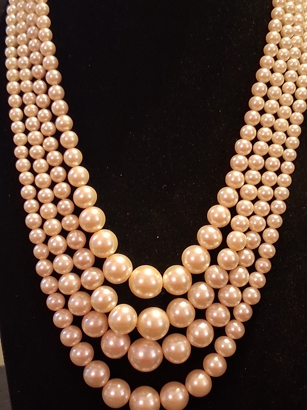 Vintage Graduated Glass Bead Pearl Necklace